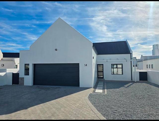3 BEDROOM HOUSE FOR SALE IN BRITANNIA BAY